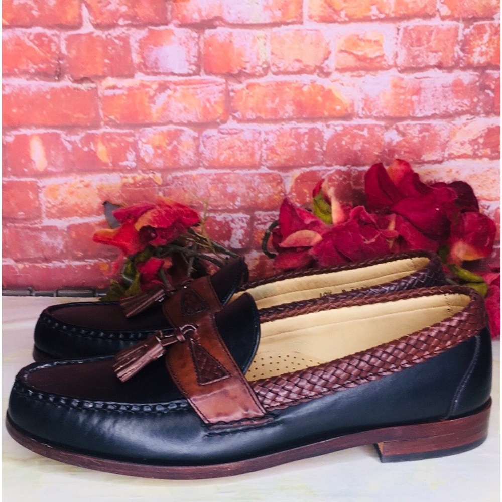 Allen Edmonds Maxfield Black and Brown Leather Tassel Loafers - Picture 2 of 11